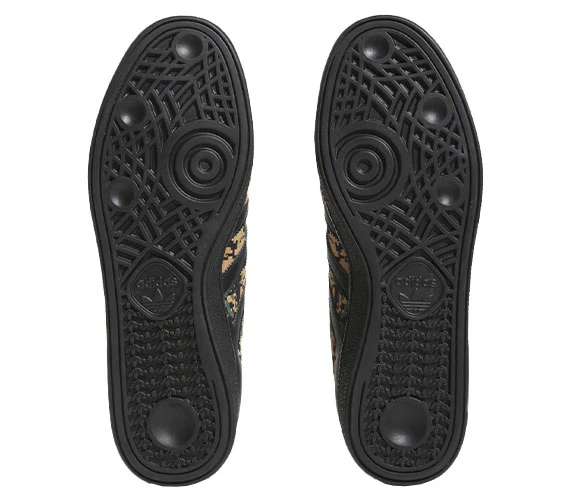 Adidas Busenitz - Core Black/Cardboard/Gold Metallic - Image 3