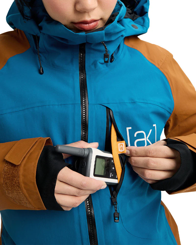 Burton Women's [ak] Embark Gore 2L Jkt Blue Teal/Chestnut Brown 2026 - Image 7