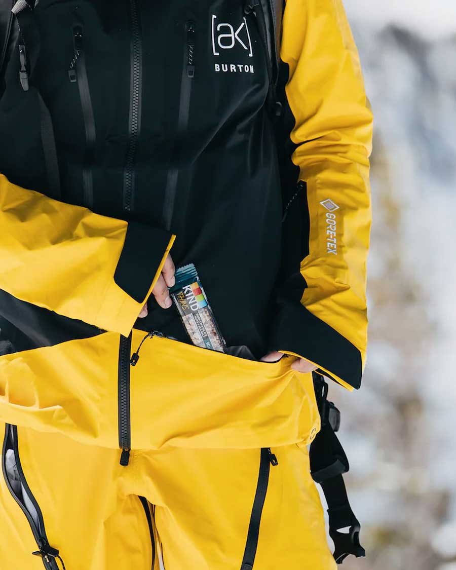 Burton Women's [ak] Tuvak Gore 3L Jacket Gldnrd/Black 2025 - Image 3