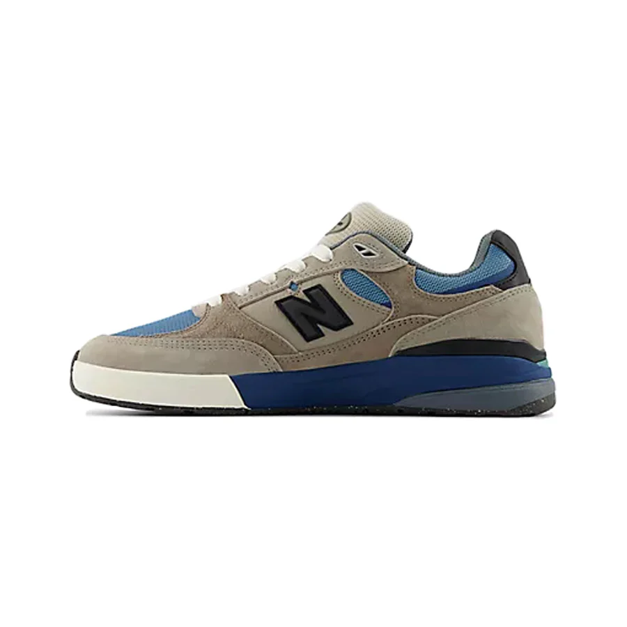 New Balance 933 Reynolds Shoe Mushroom/Light Blue - Image 2