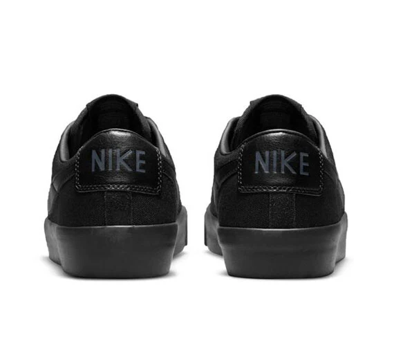 Nike SB Zoom Blazer Low Pro GT - Black/Black-Black-Anthracite - Image 4