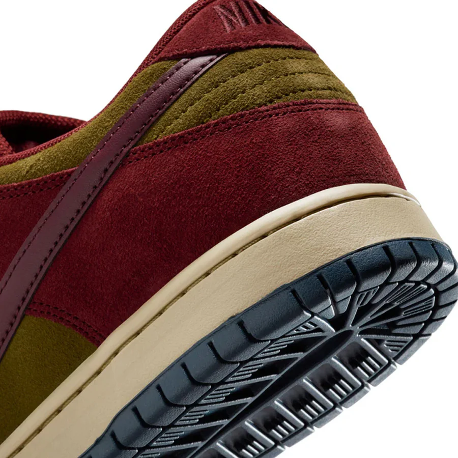 Nike SB Dunk Dark Team Red/Burgundy Crush Olive Flak - Image 7