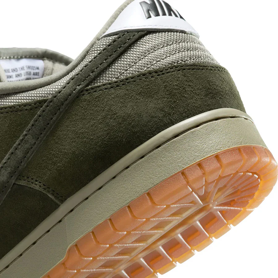 Nike SB Dunk Low Pro B Shoe Sequoia /Sequoia Light Army White - Image 8