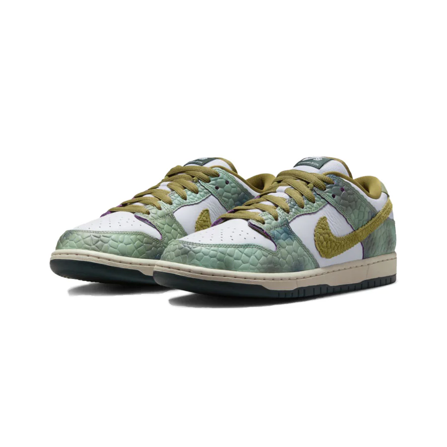 Nike SB Dunk Low Pro - Oil Green/Desert Moss-White - Image 3