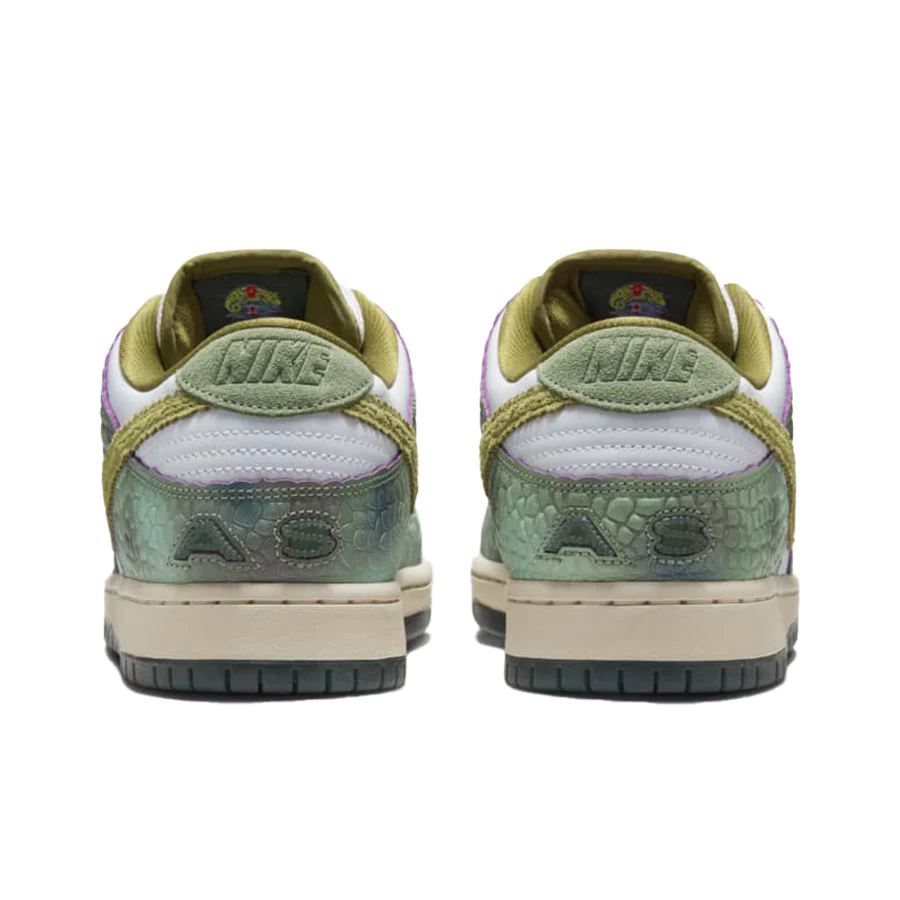 Nike SB Dunk Low Pro - Oil Green/Desert Moss-White - Image 5