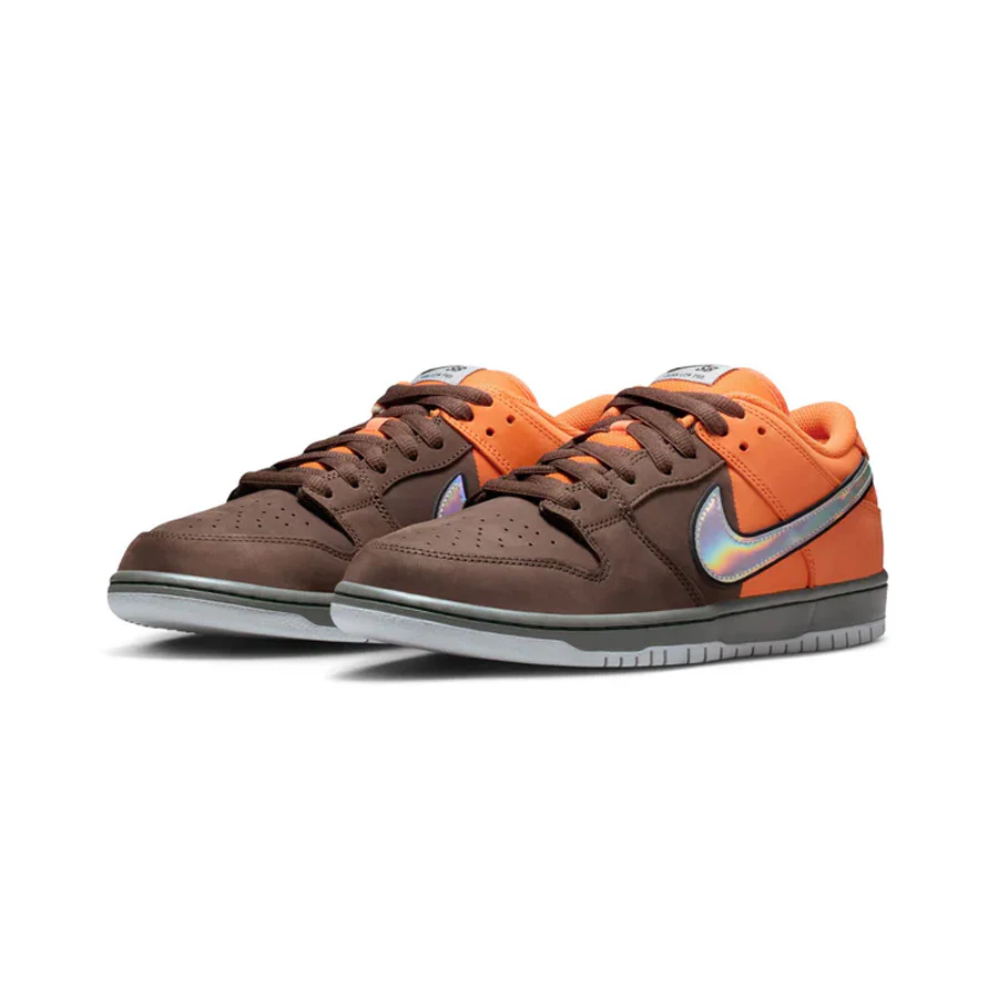 Nike SB Dunk Low Pro Shoe Safety Orange/ Wolf Grey-Baroque Brown - Image 3