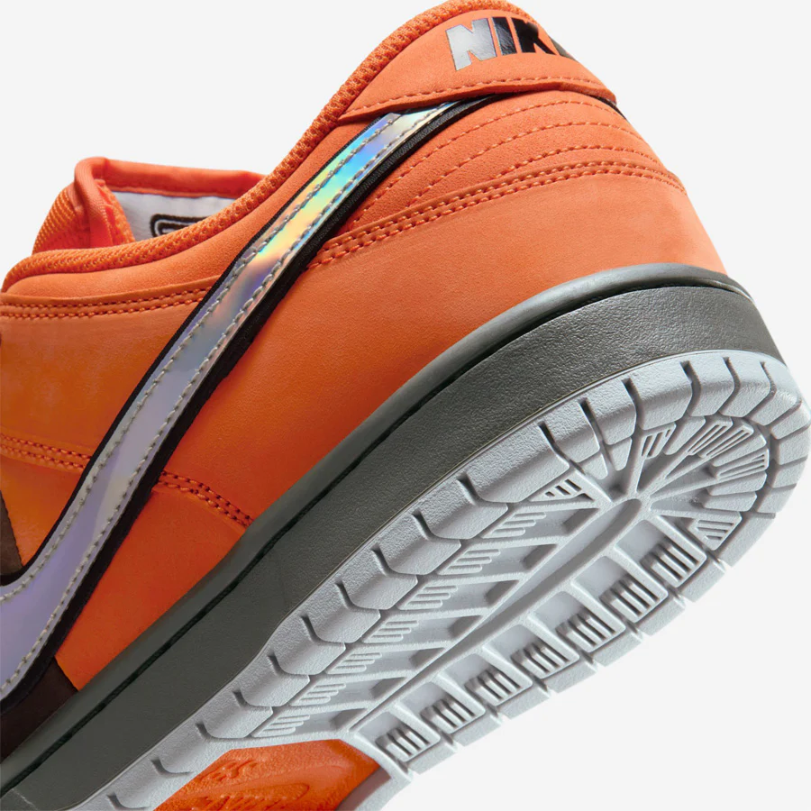 Nike SB Dunk Low Pro Shoe Safety Orange/ Wolf Grey-Baroque Brown - Image 8