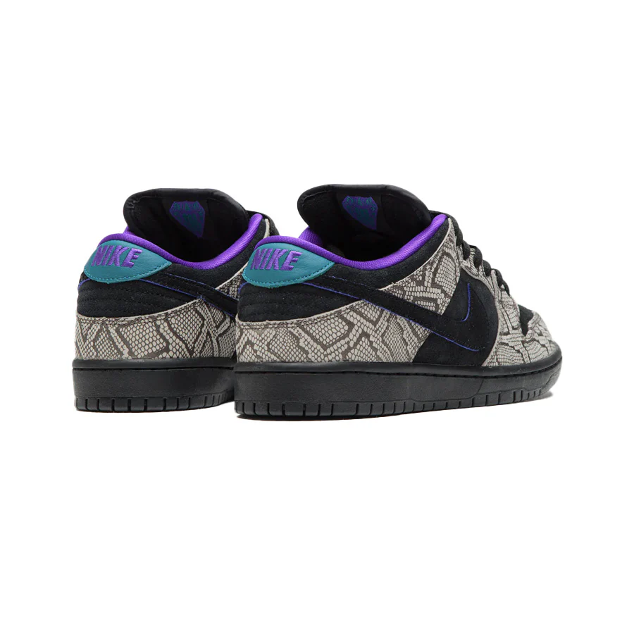 Nike SB Dunk Low Pro Shoe String / Black- Bright Spruce- Fierce Purple - Image 4
