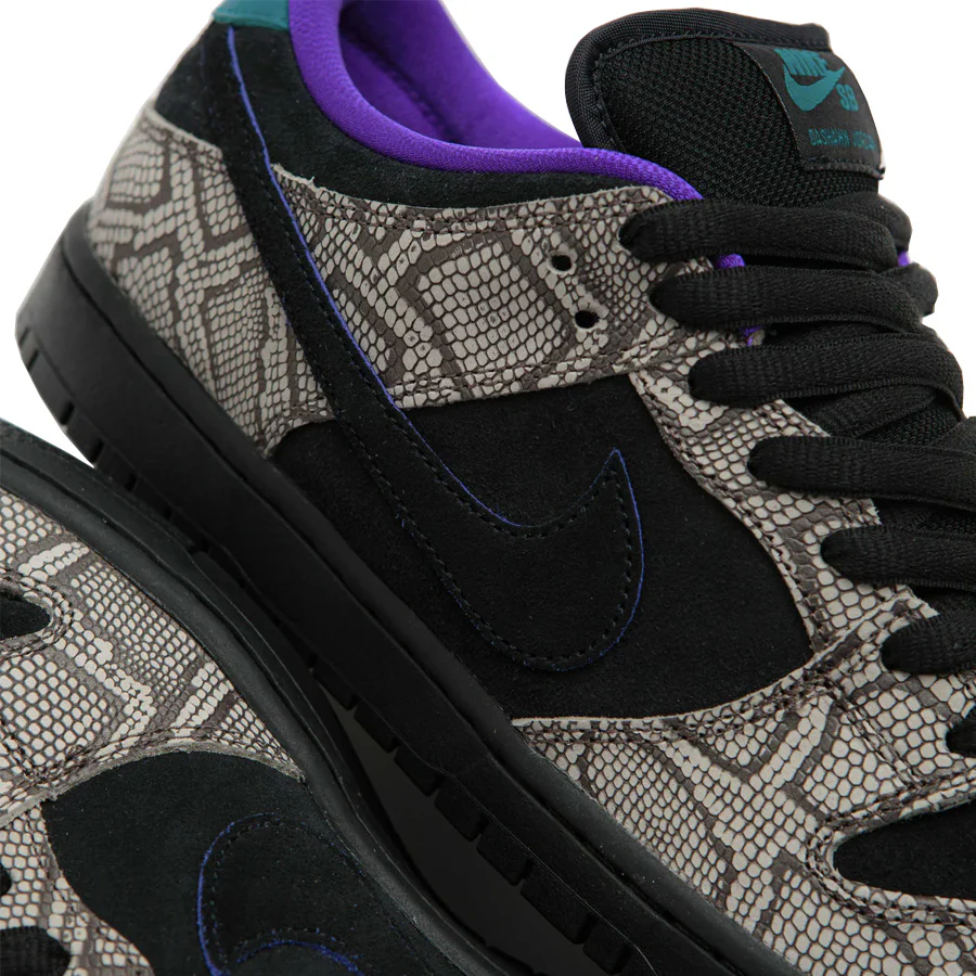 Nike SB Dunk Low Pro Shoe String / Black- Bright Spruce- Fierce Purple - Image 7