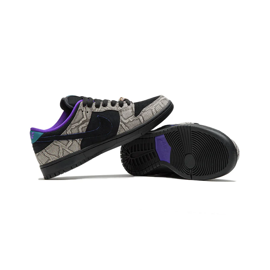 Nike SB Dunk Low Pro Shoe String / Black- Bright Spruce- Fierce Purple - Image 8