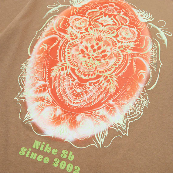 Nike SB LSE TNY T-Shirt Dark Driftwood - Image 4