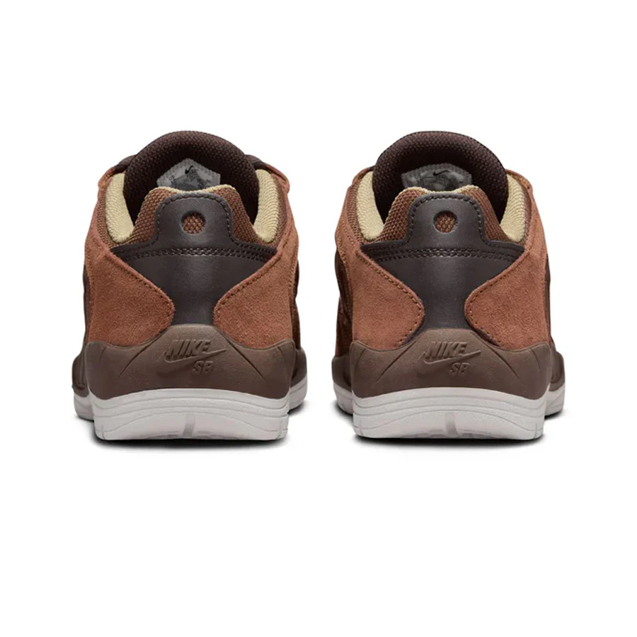 Nike SB Vertebrae - Cacao Wow/Dragon Red-Lt British Tan - Image 5