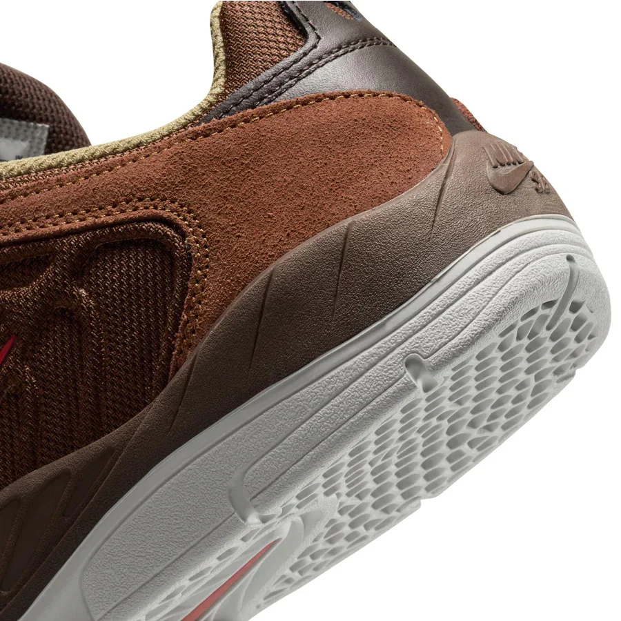 Nike SB Vertebrae - Cacao Wow/Dragon Red-Lt British Tan - Image 8