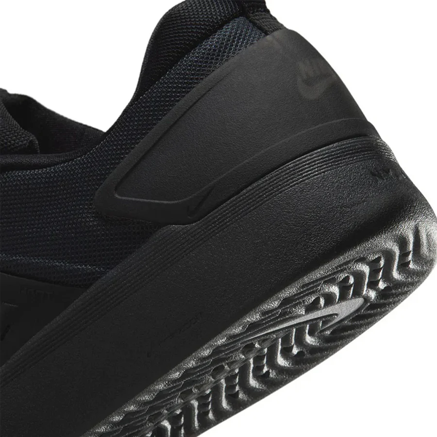 Nike SB Zoom Nyjah 4 Shoe Black/White-Black-White - Image 4