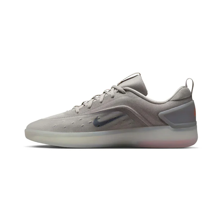Nike SB Zoom Nyjah 4 Shoe College Grey/Mink Brown-Light Silver - Image 2
