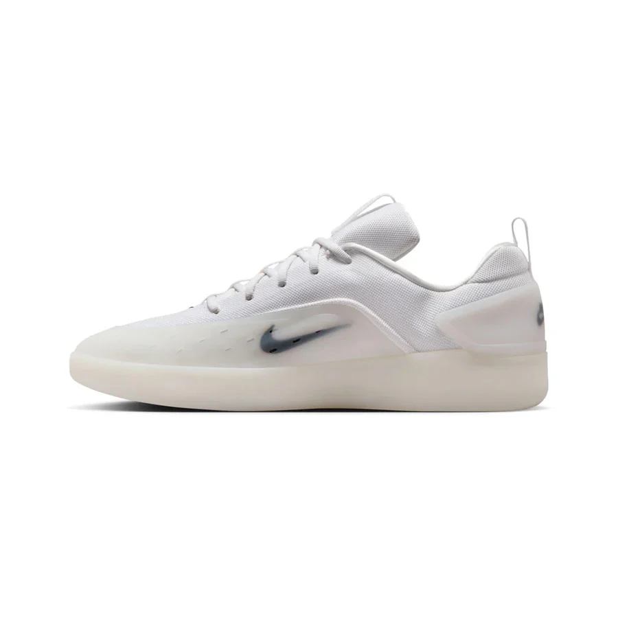 Nike SB Zoom Nyjah 4 White/Black White Black - Image 2