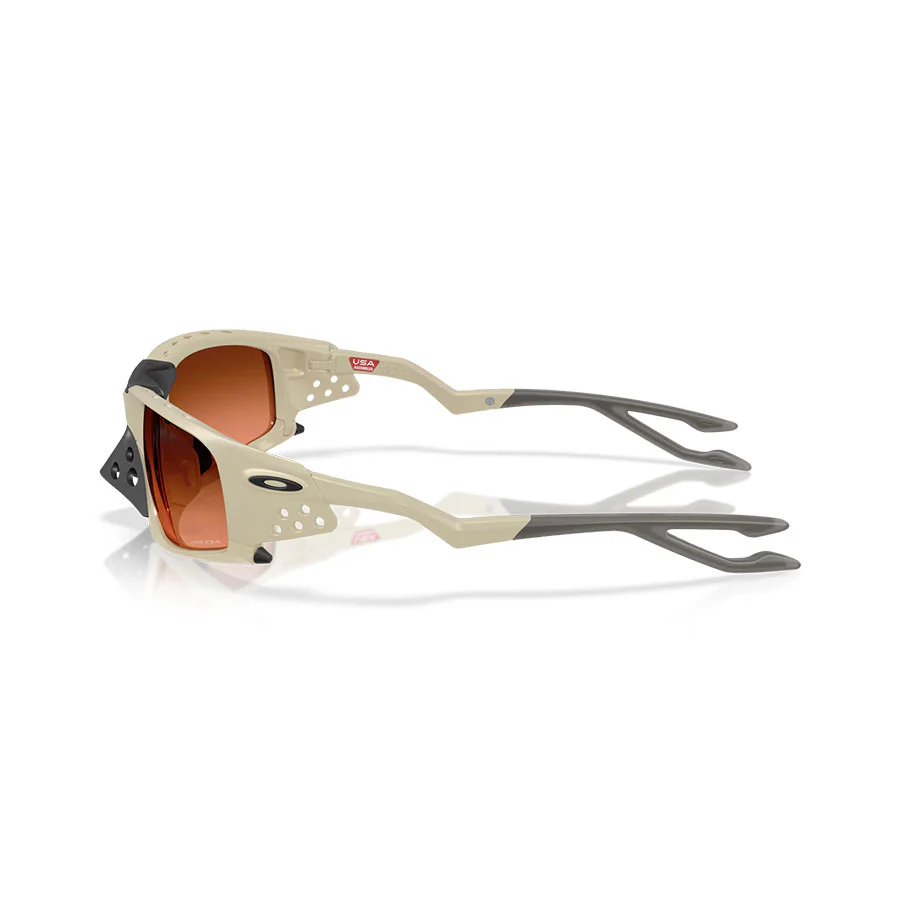 Oakley Plantaris Sunglasses Matte Sand/Prizm Brown Grad - Image 2
