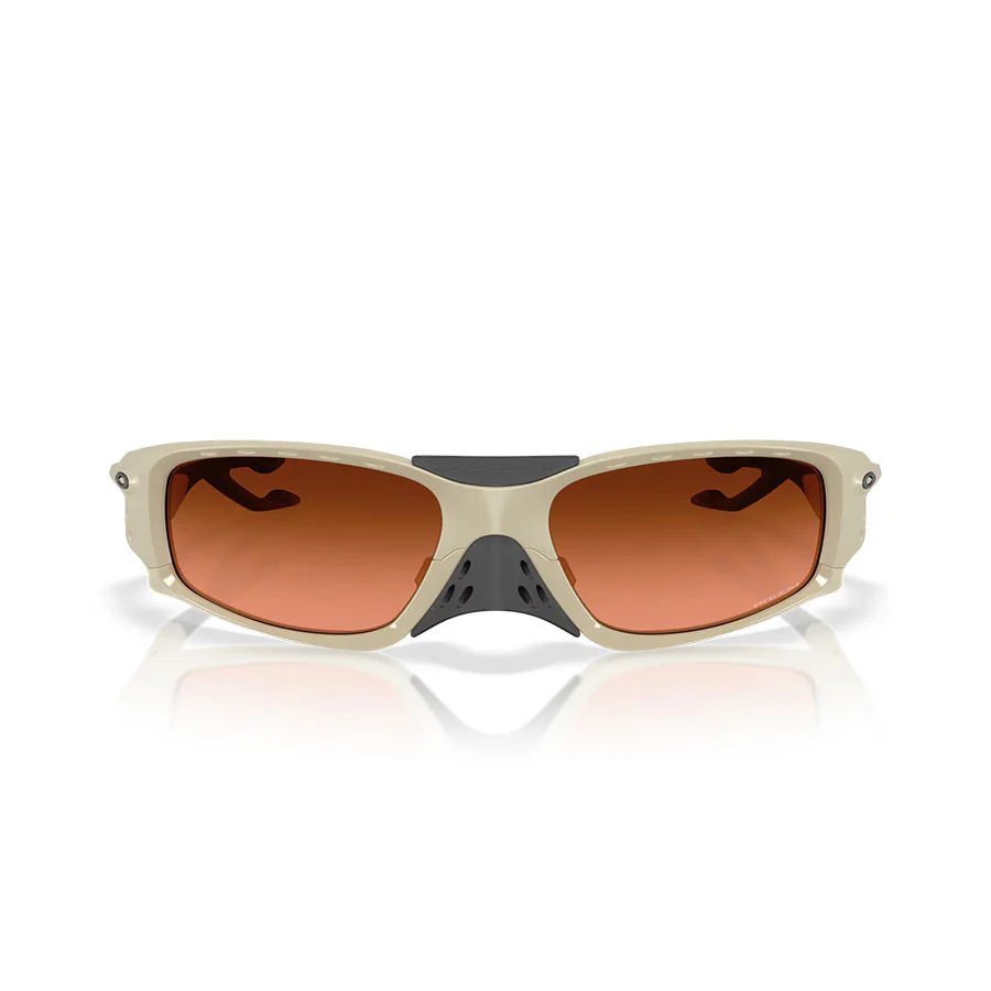 Oakley Plantaris Sunglasses Matte Sand/Prizm Brown Grad - Image 3