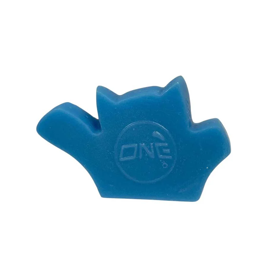 One Mfg Wax Flying Cat - Image 2