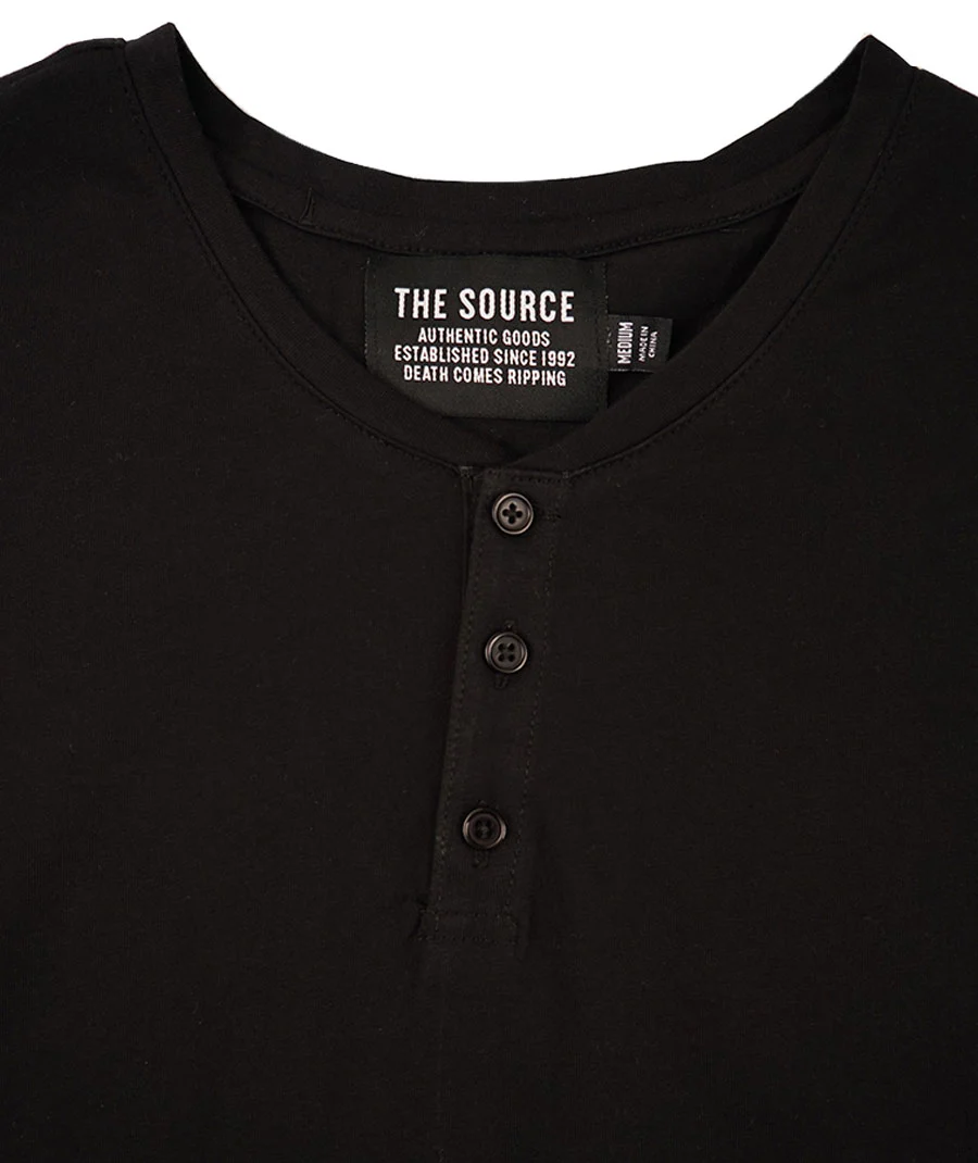 Source Men's Henley T-Shirt Black - Image 2