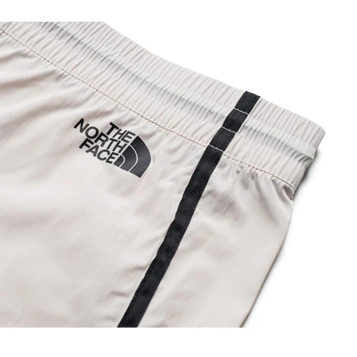 The North Face Women's Mountain LT Wind Short White Dune - Image 3