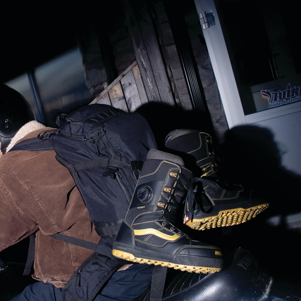 Vans Men's Invado Pro Boot Black/Gold 2026 - Image 7