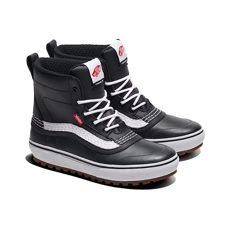 Vans U Mte™ Standard Mid Waterproof Shoe Black/White - Image 2
