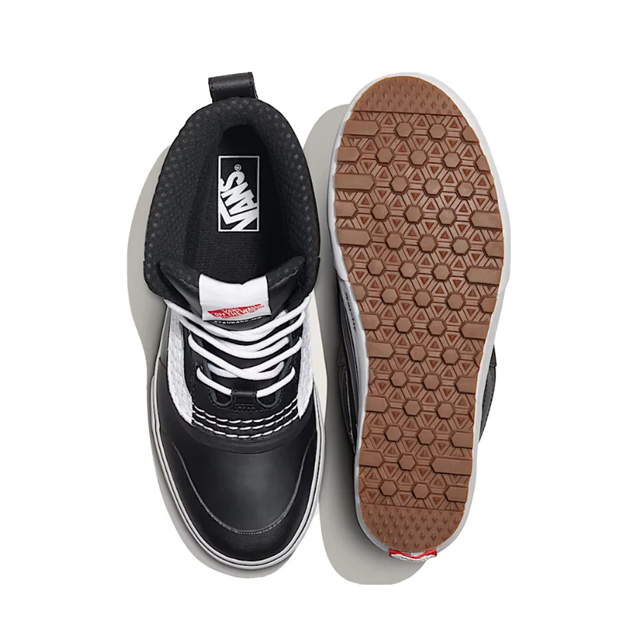 Vans U Mte™ Standard Mid Waterproof Shoe Black/White - Image 3